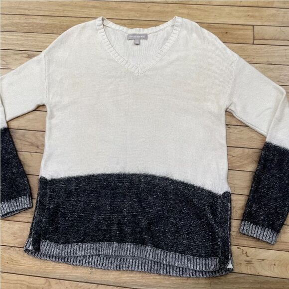 BANANA REPUBLIC Merino Wool Mohair V-neck Sweater Womens M Soft Stretch Boho - Picture 11 of 16